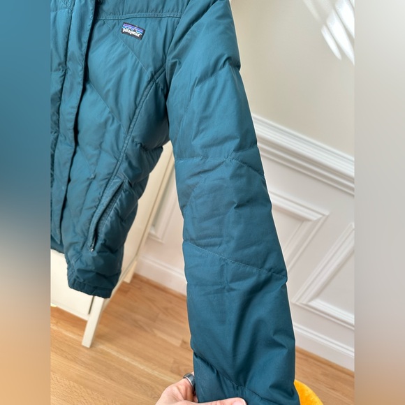 Patagonia women’s coat - Picture 5 of 9